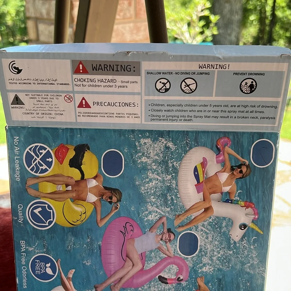 NWB COLOR CHANGING UNICORN INFLATABLE POOL FLOAT